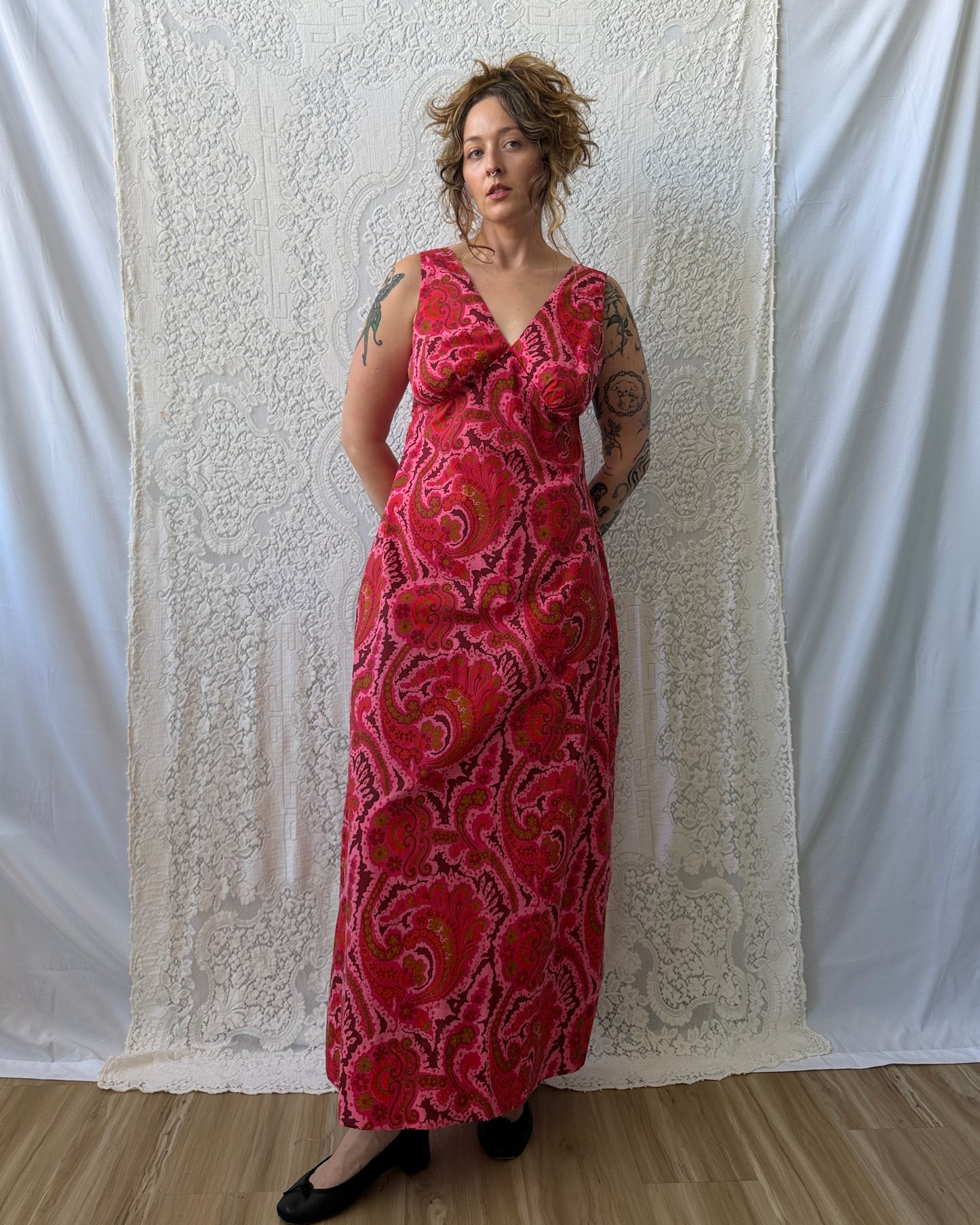 70s Pink Paisley Maxi Dress [L]