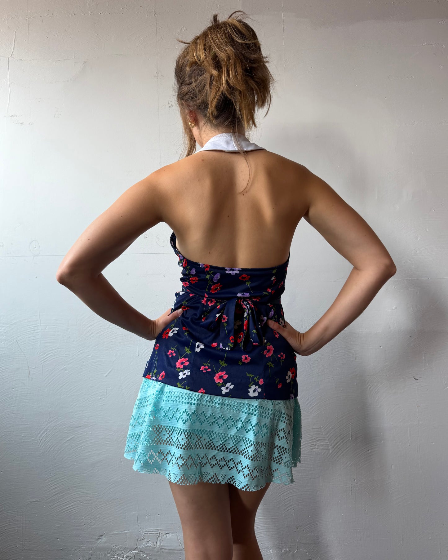 70s Collared Button Halter Top [S]