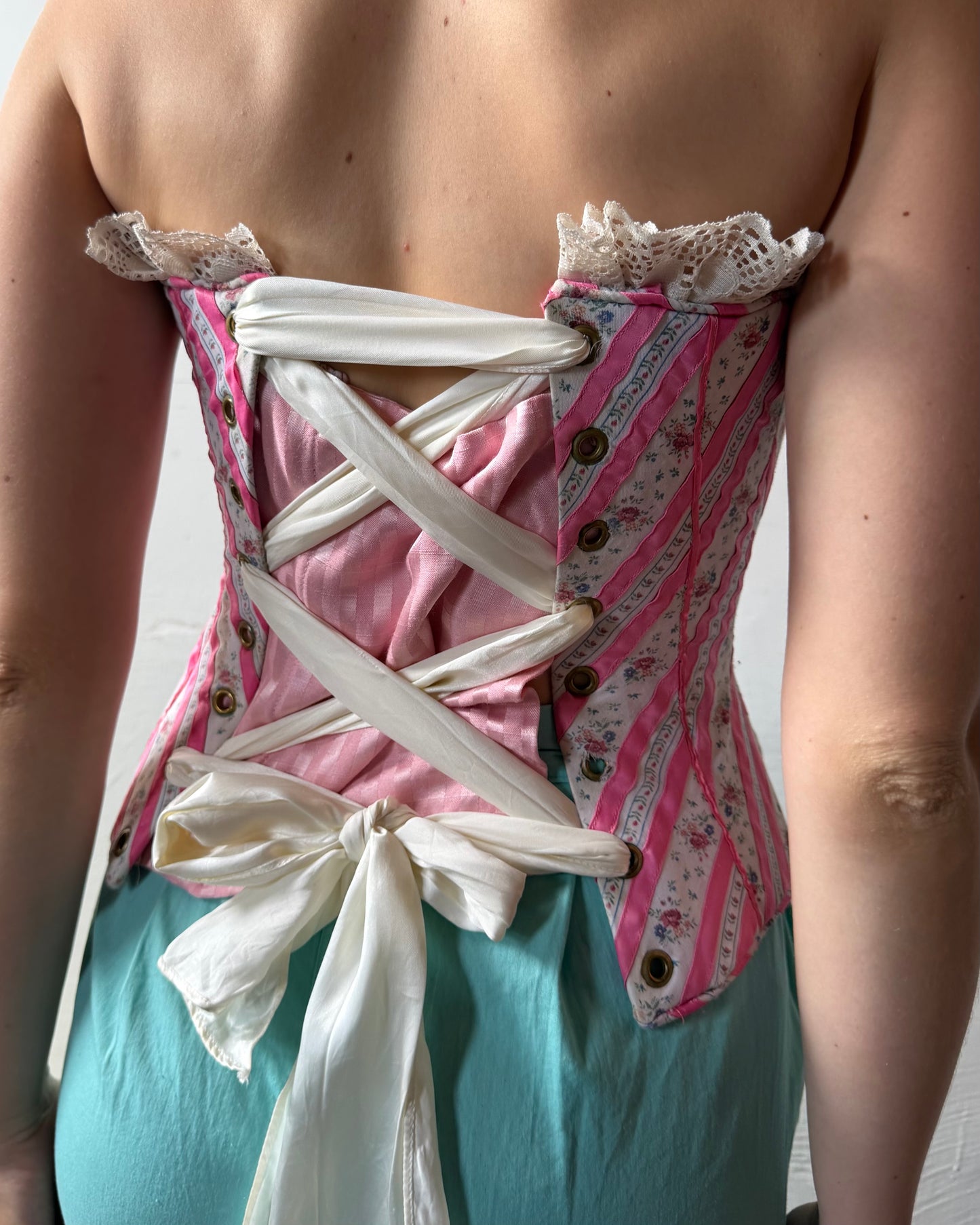 70s Floral Ribbon Corset [XS/S]