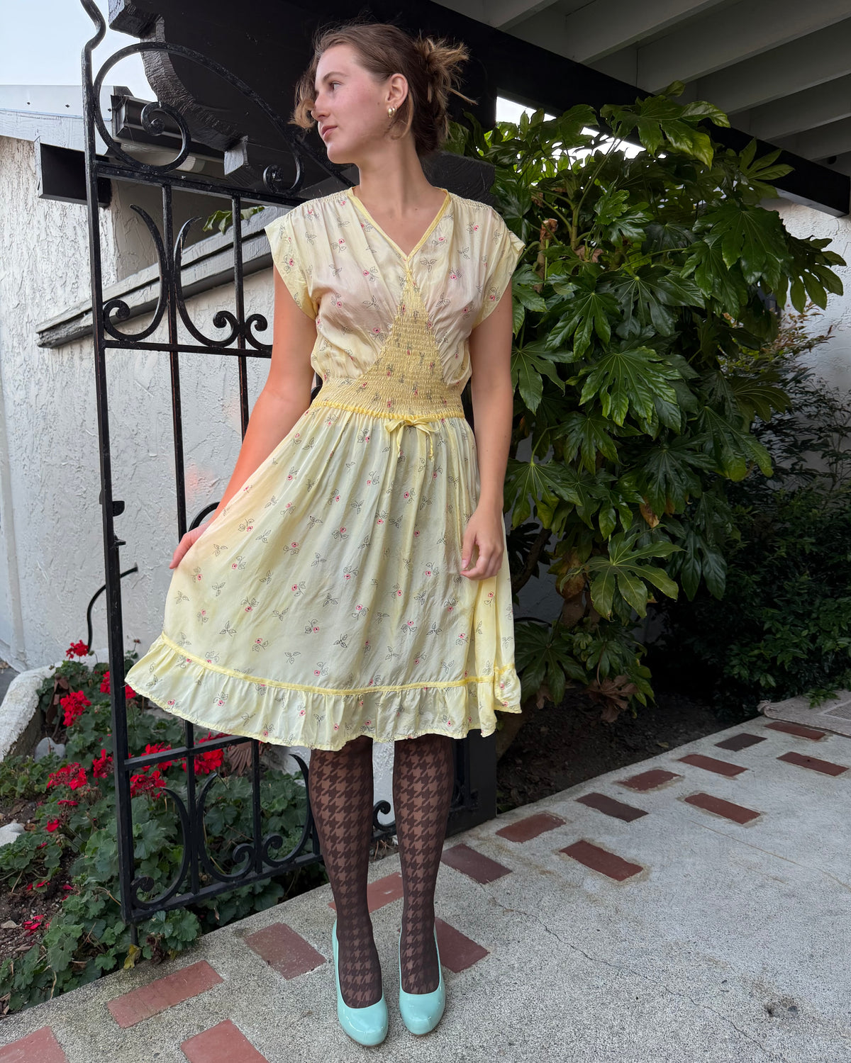 40s Yellow Rosebud Smocked Midi Dress [S-L]