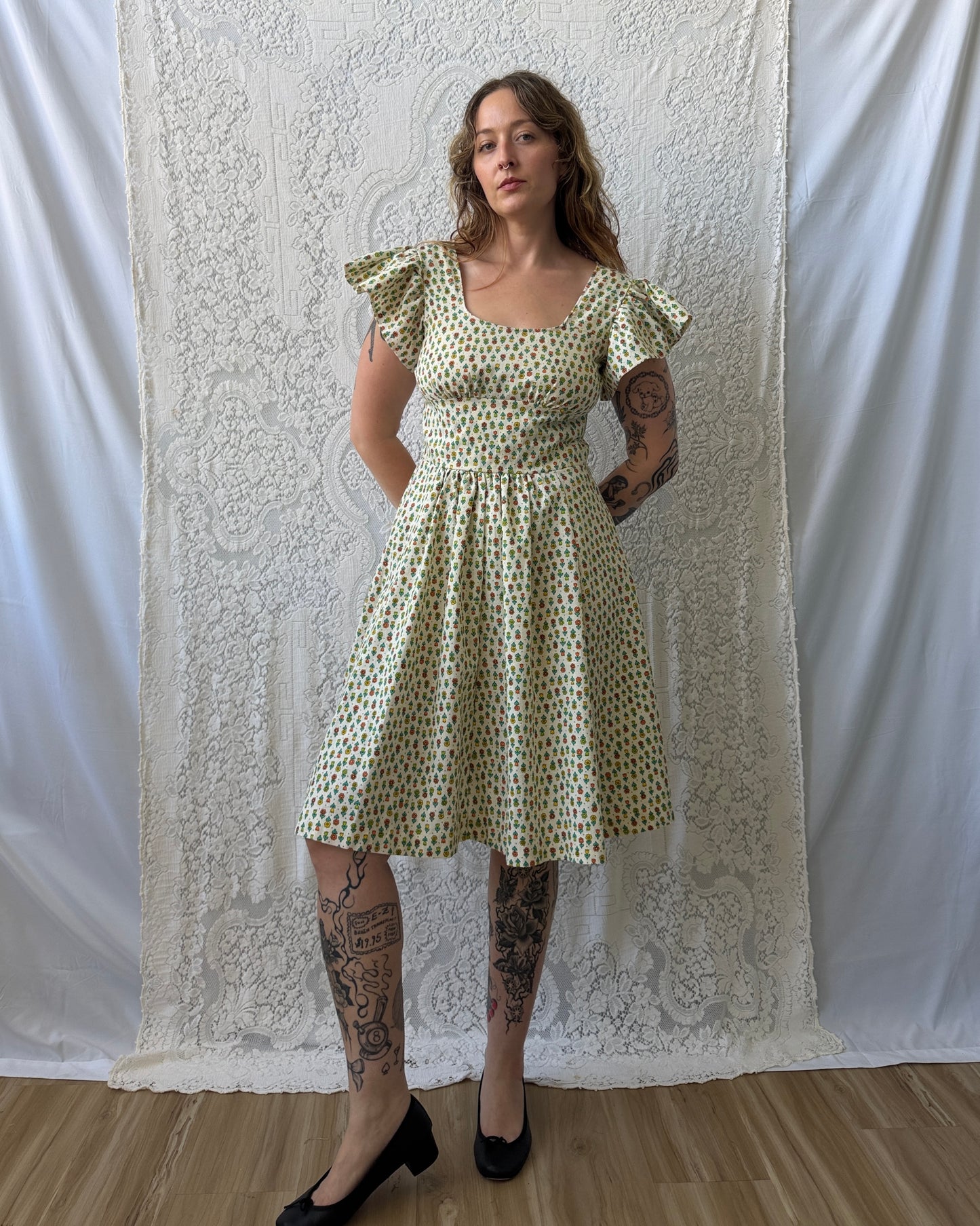 70s Flutter Sleeve Flower Print Dress [M]
