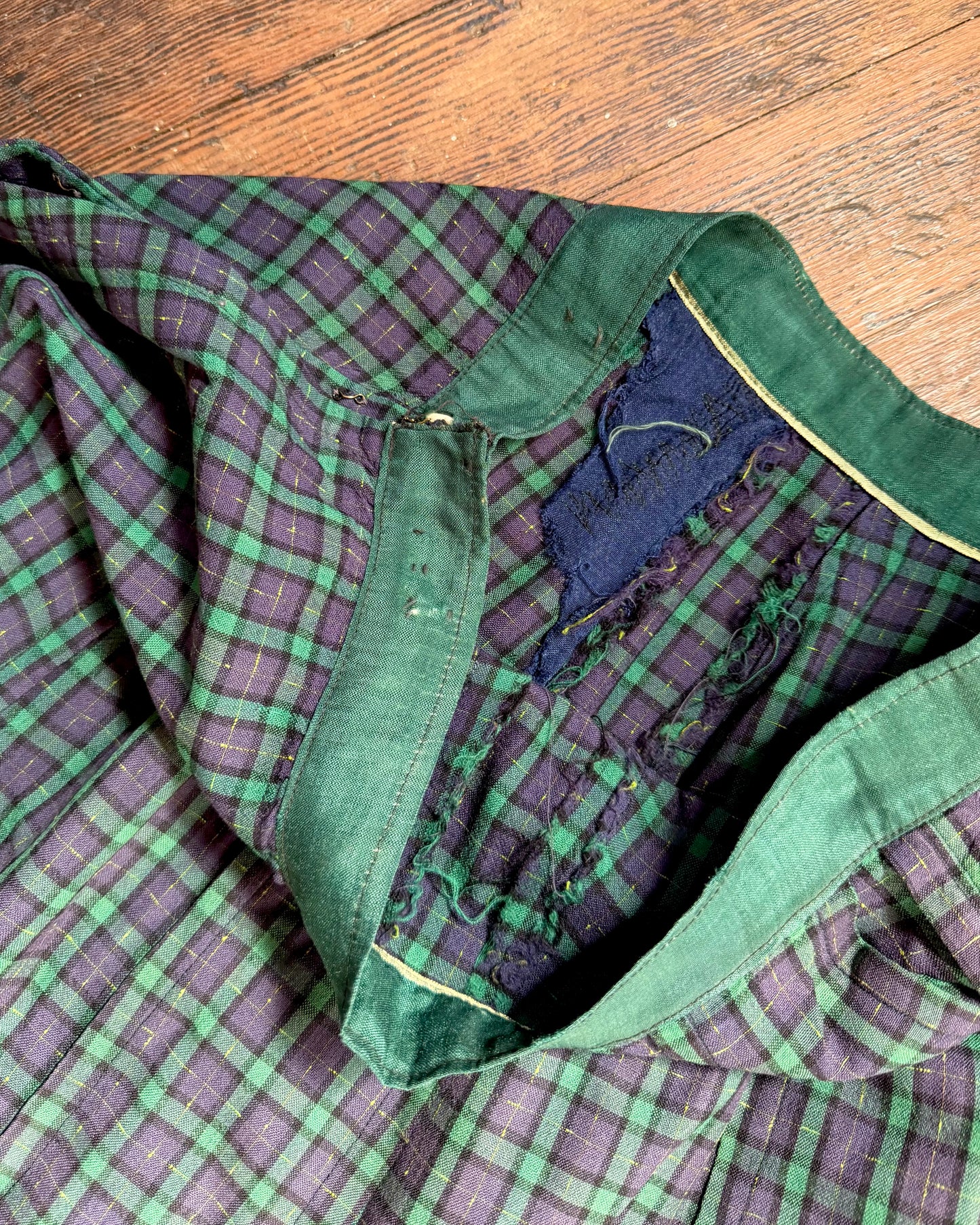 Victorian Plaid Wool Walking Skirt [29”]