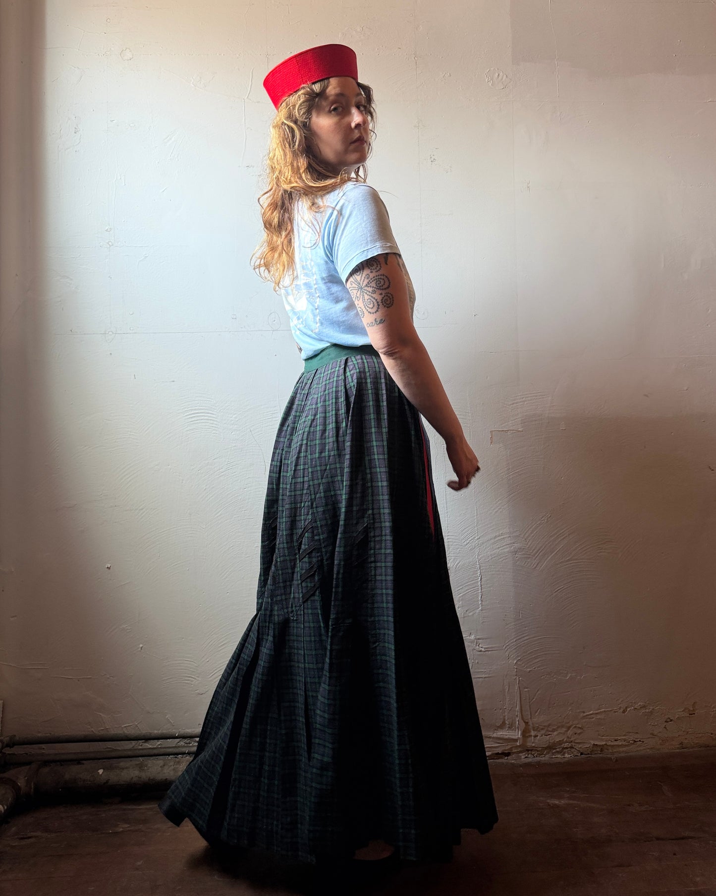 Victorian Plaid Wool Walking Skirt [29”]