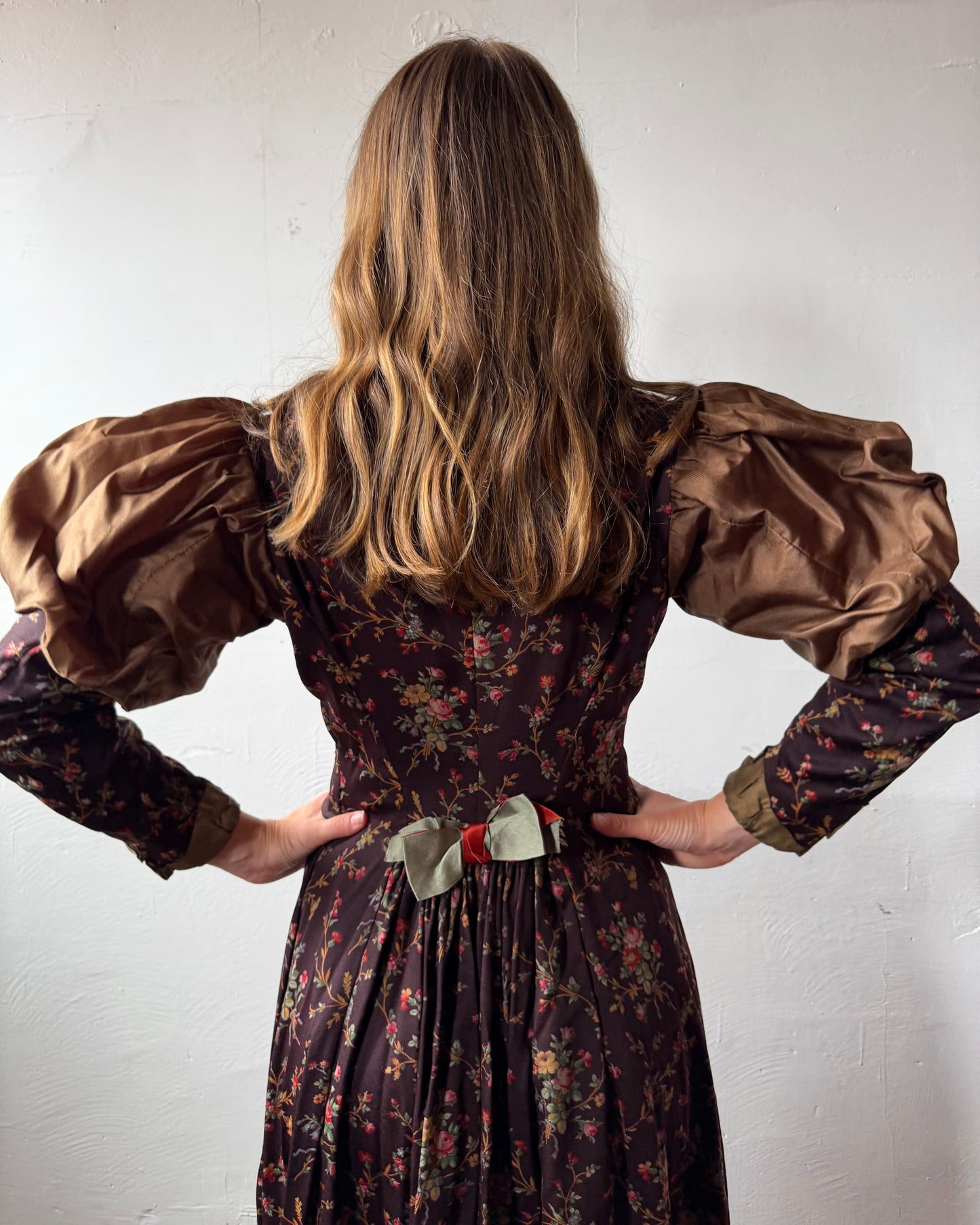 Victorian Silk Gigot Sleeve Floral Wool Dress [S]