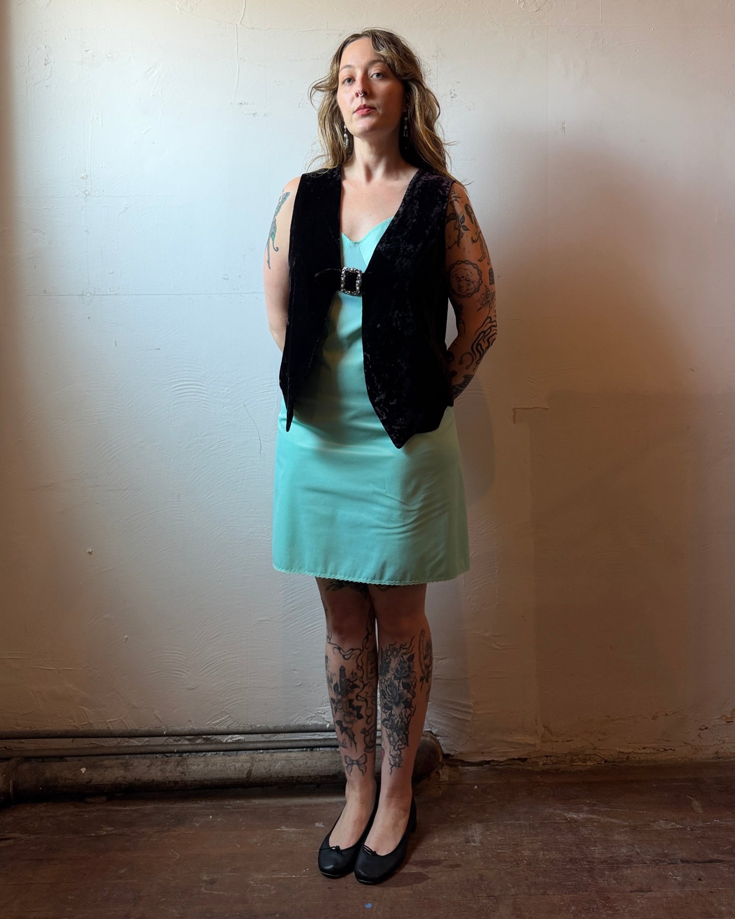 90s does 70s Renaissance Revival Velvet Buckle Vest [L/XL]
