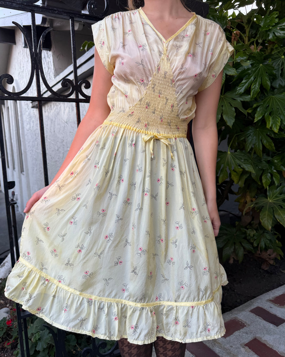 40s Yellow Rosebud Smocked Midi Dress [S-L]