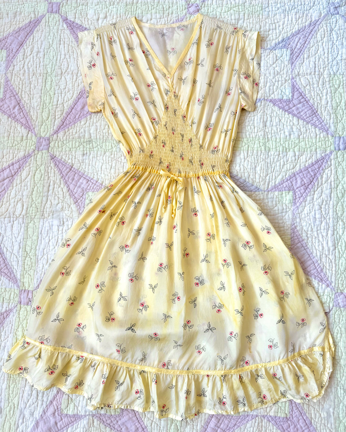 40s Yellow Rosebud Smocked Midi Dress [S-L]