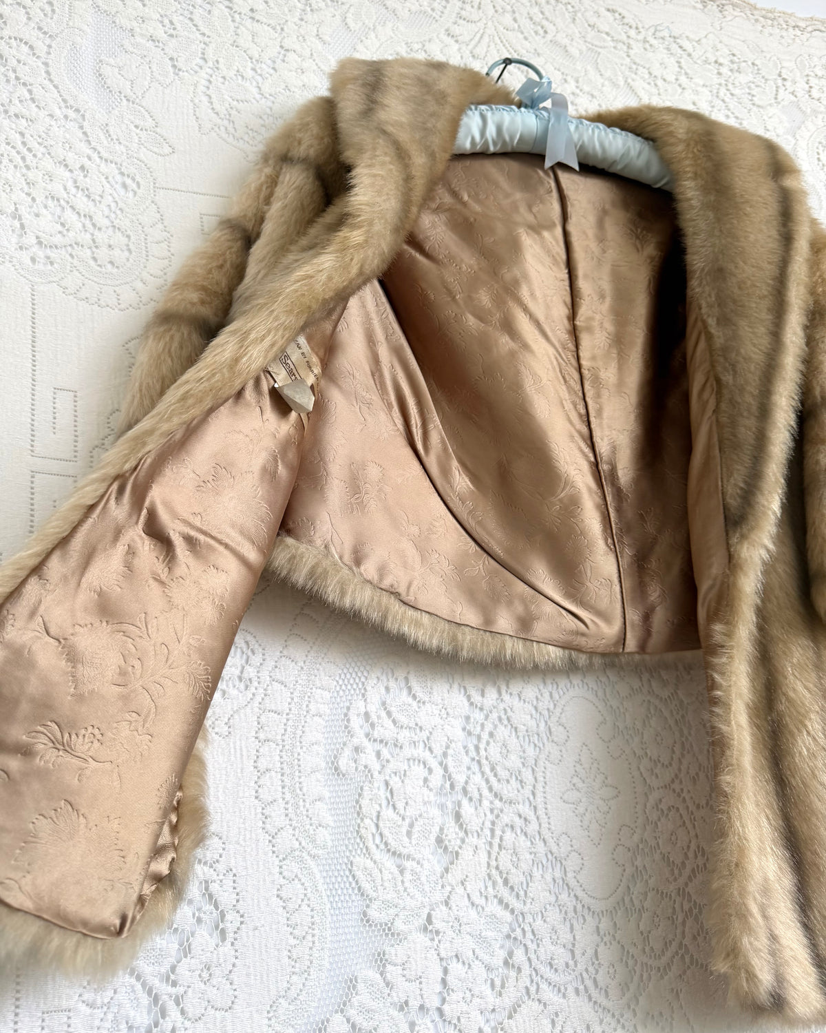 70s Blonde Faux Fur Stole [OSFM]