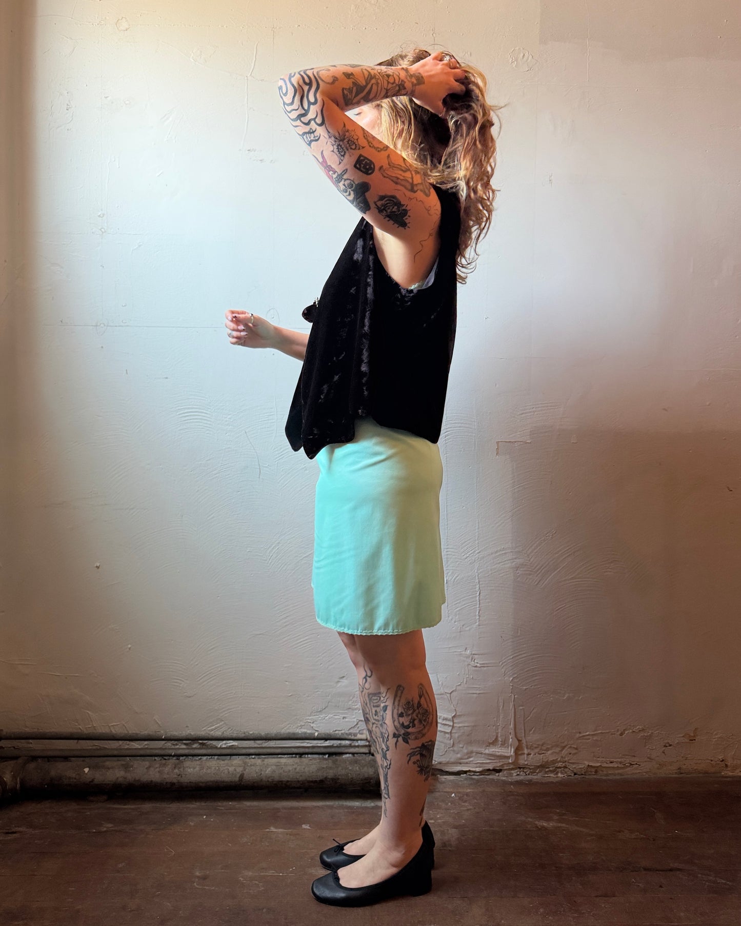 90s does 70s Renaissance Revival Velvet Buckle Vest [L/XL]