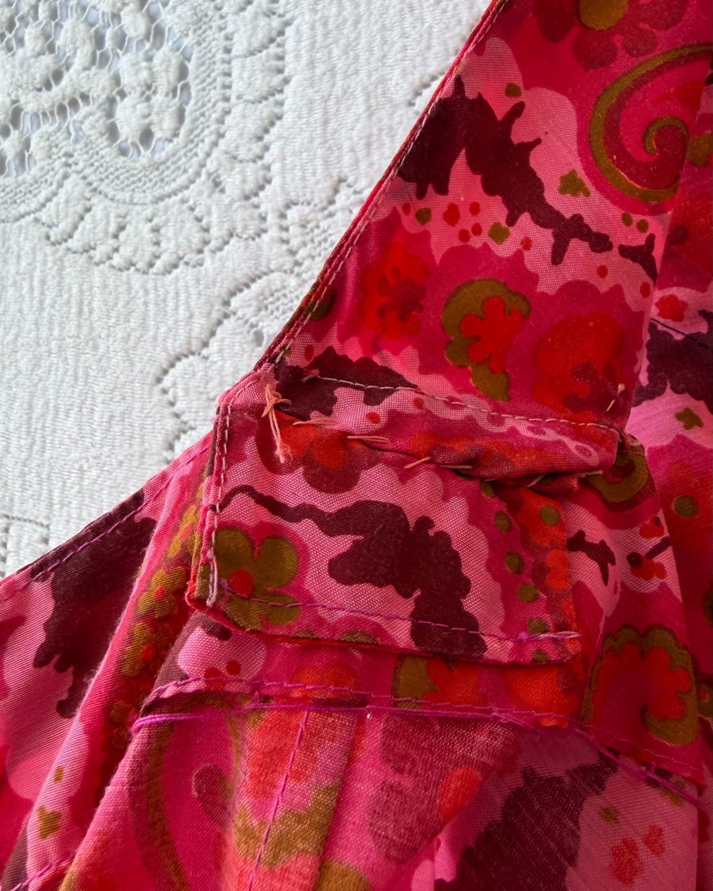 70s Pink Paisley Maxi Dress [L]