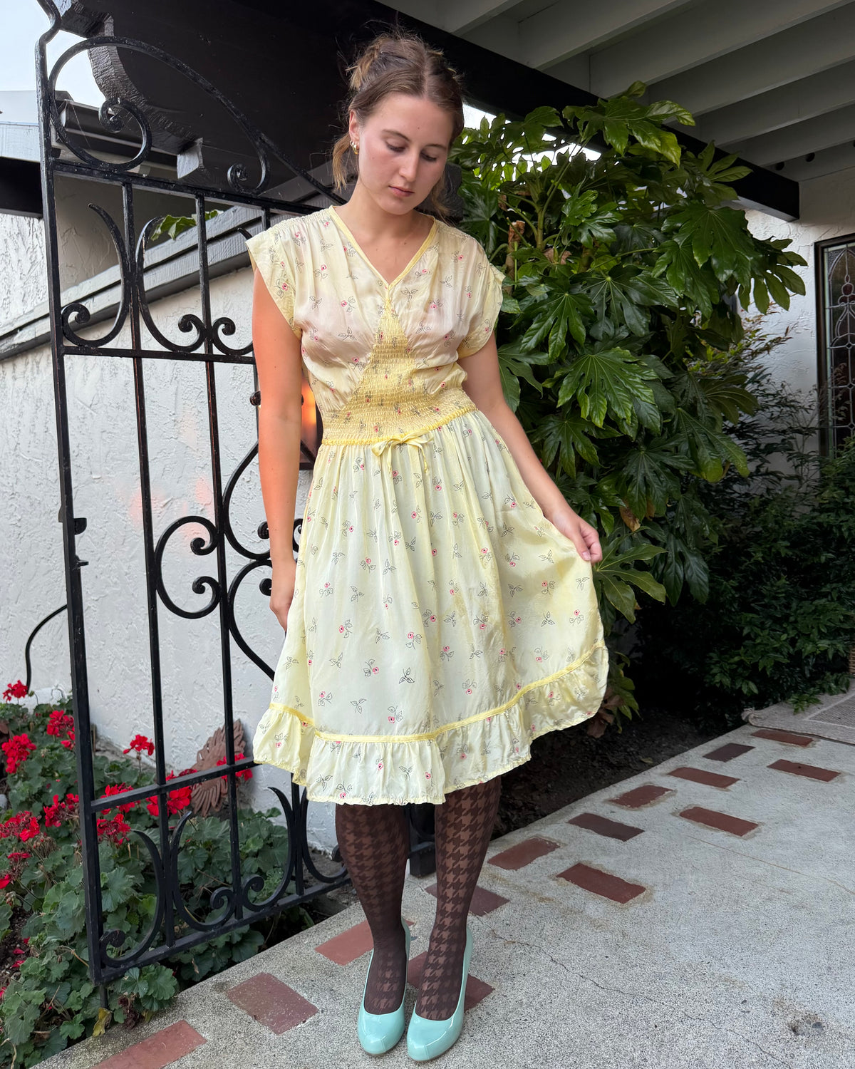 40s Yellow Rosebud Smocked Midi Dress [S-L]