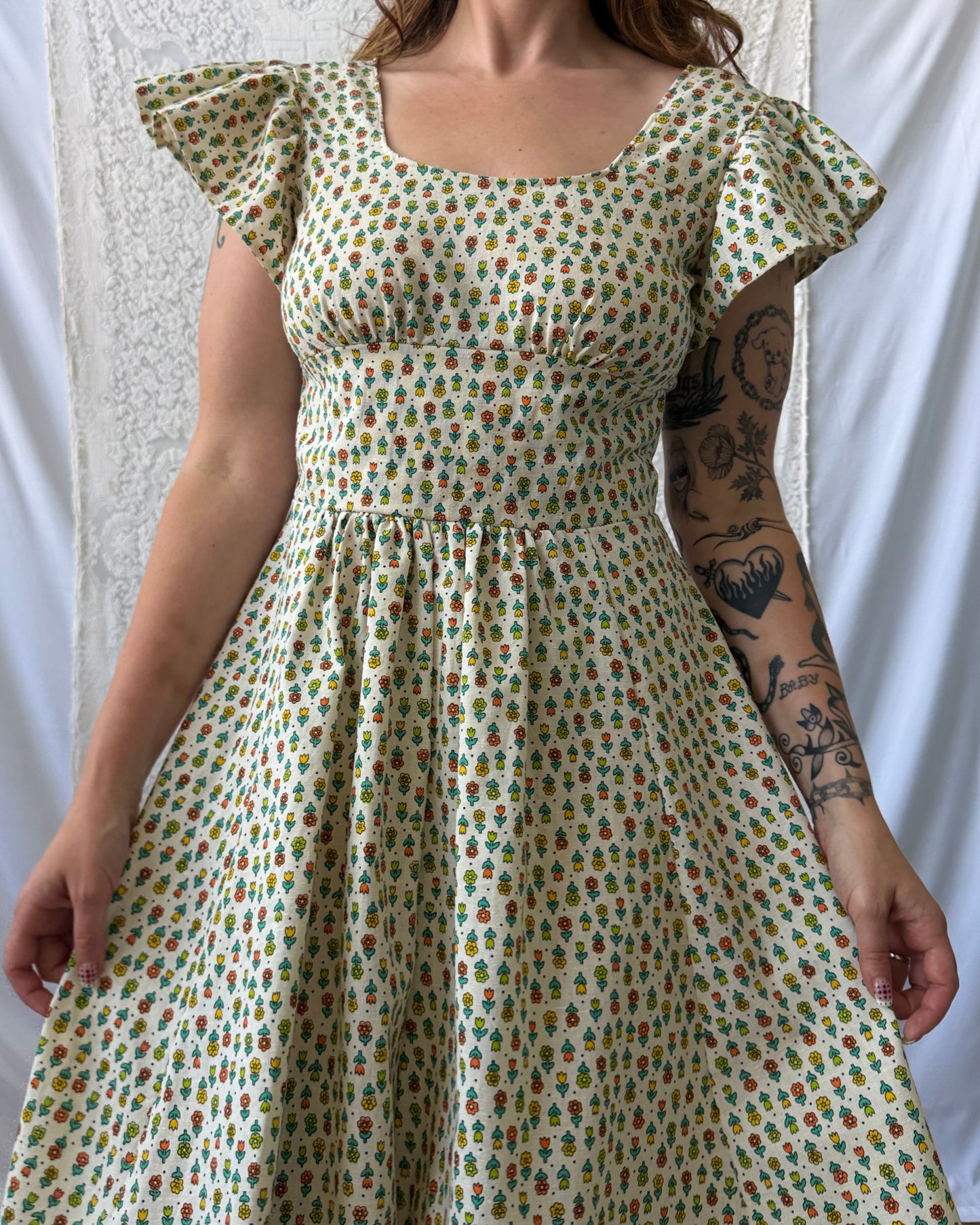 70s Flutter Sleeve Flower Print Dress [M]