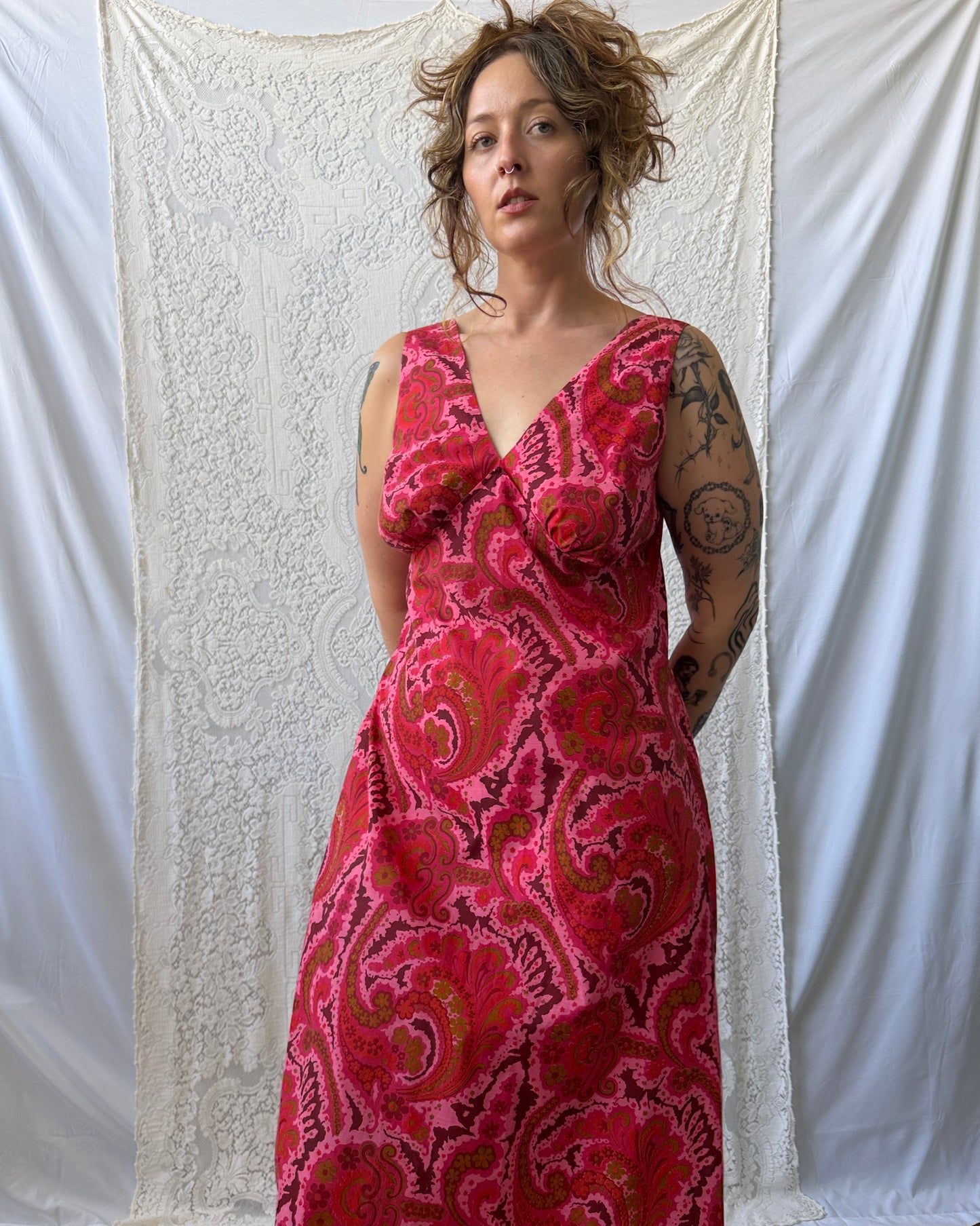 70s Pink Paisley Maxi Dress [L]
